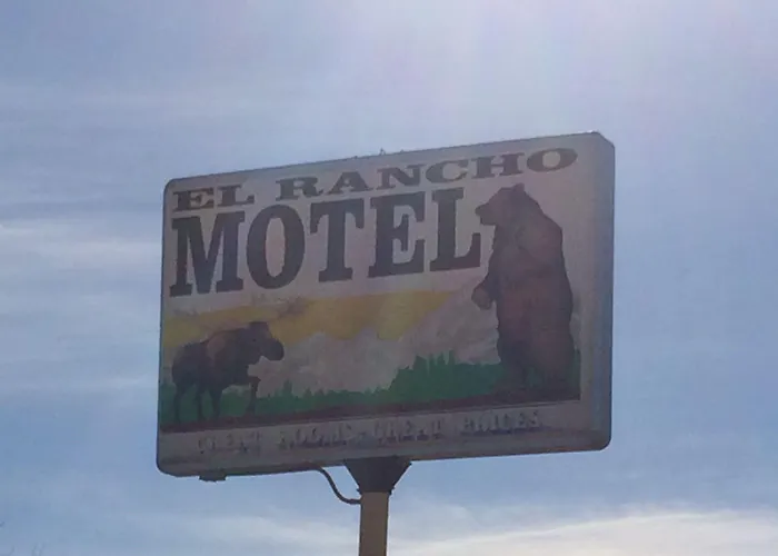 El Rancho Hotel 2*