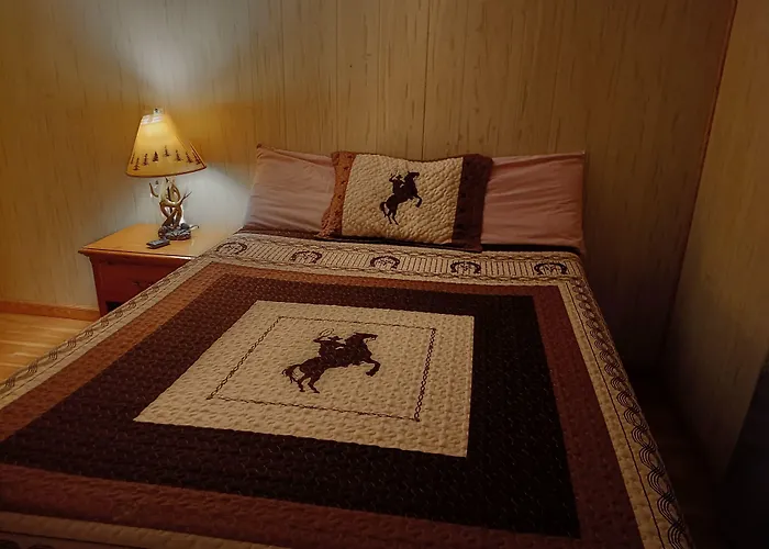El Rancho Hotel 2*