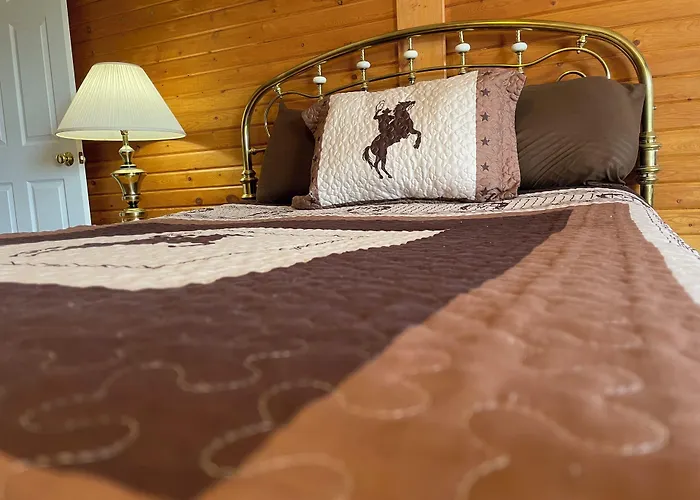 El Rancho Hotel 2*